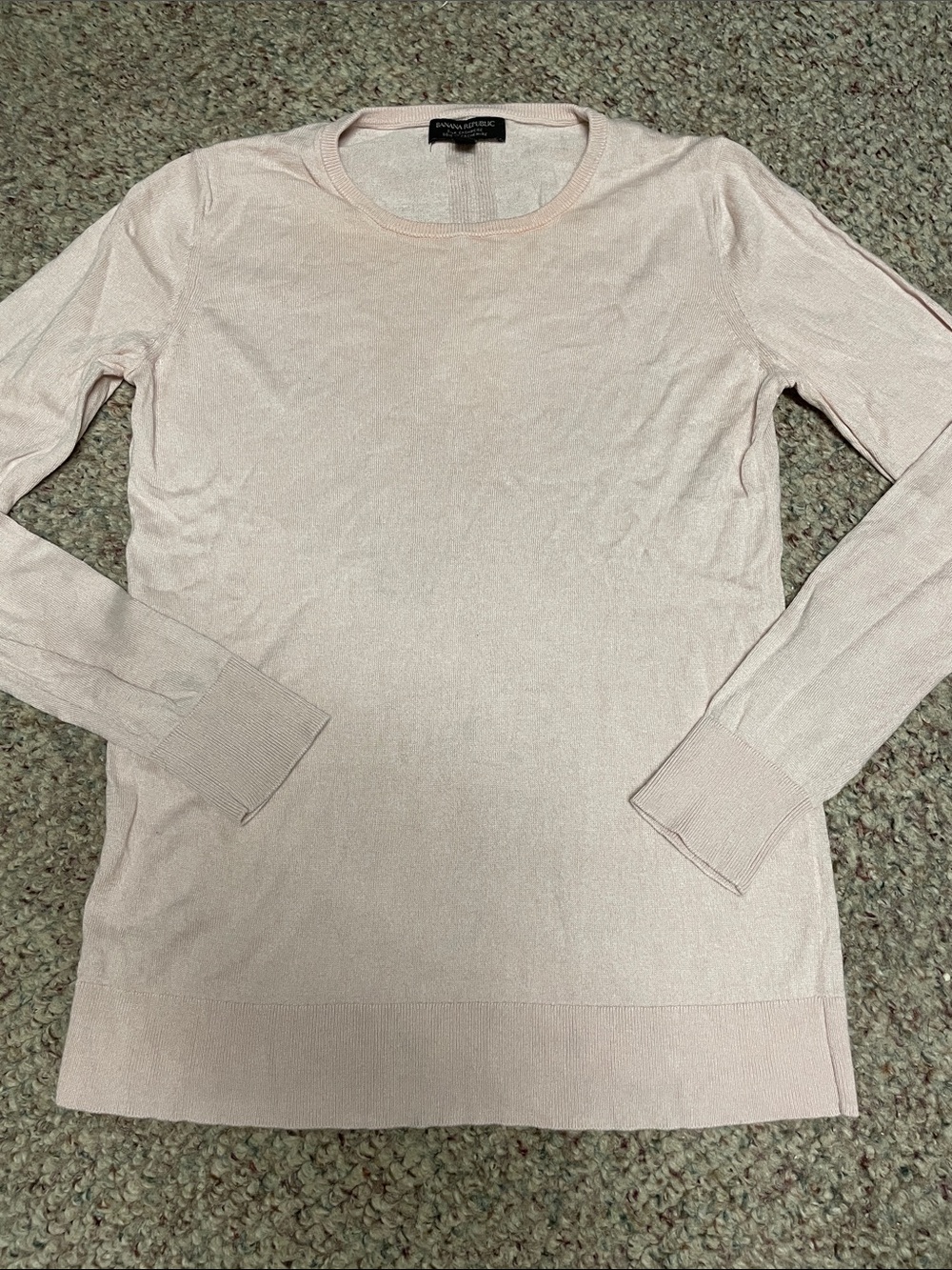 Banana Republic silk cashmere Long Sleeve Crewneck Sweater - Light Blush Pink